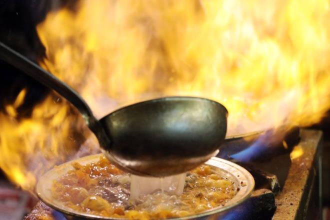 Her lokantann mensnde oluyor: Kentte hemen her lokanta ve restorann mensnde yer alan beyran hazrlamak yaklak 13 saat sryor.