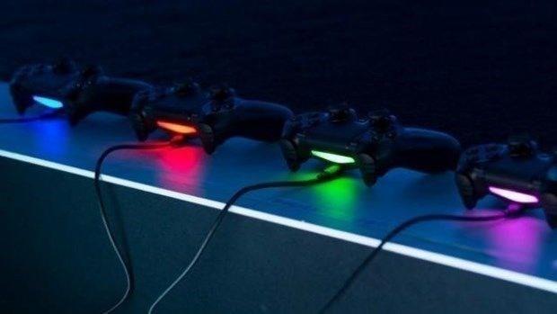 PLAYSTATON 5'N FYATI NE KADAR OLACAK?    PS5?in fiyatna dair henz resmi bir aklama bulunmuyor.     Ace Research Institute Analisti Hideki Yasuda, yeni oyun konsolunun 499 dolar fiyat etiketi ile sata sunulacan belirtiyor.