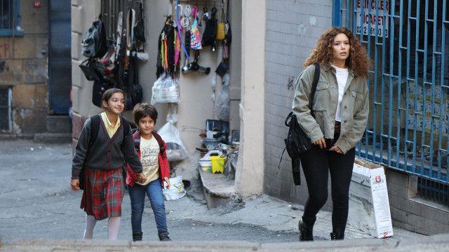 Bundan sonra senaryonun nasl ilerleyecei ise tam bir merak konusu. Bakalm diziye yeni gelen usta oyuncu Hmeyra,  Sarp ve Hatice'nin yerini doldurabilecek mi?