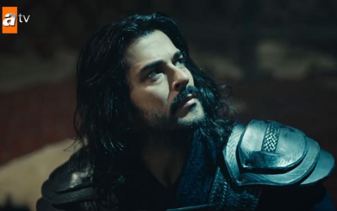 Dirili Erturul serisinin devam olarak ATV'de yaynlanmas planlanan ve adna 'Dirili Osman' denilen dizinin ilk fragman yaynland. Burak zivit'in barolnde bulunduu dizinin adnn deitii de grld.