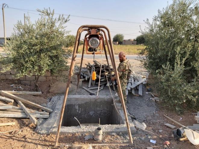 rgt igalindeki Rasulayn'da kurtarlan Kito Ky ile Trkiye snr arasnda terr rgtne ait bir tnel bulundu. Elde edilen grsellerde yaklak 4 metre aa inildiinde beton duvarlarla rld grlen tnelin girii gze arpyor.