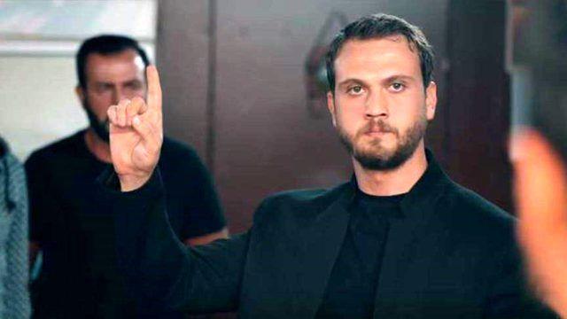 Show TV'nin Ay Yapm imzal dizisi ukur'un 72. yeni blmnn 14 Ekim Pazartesi yaynlanaca duyurulmutu. Ancak dizinin yeni blm Fransa-Trkiye mandan dolay bir hafta ertelendi. Milli man olmasnda dolay 72'nci blmyle 21 Ekim Pazartesi akam Show TV'de olacak.