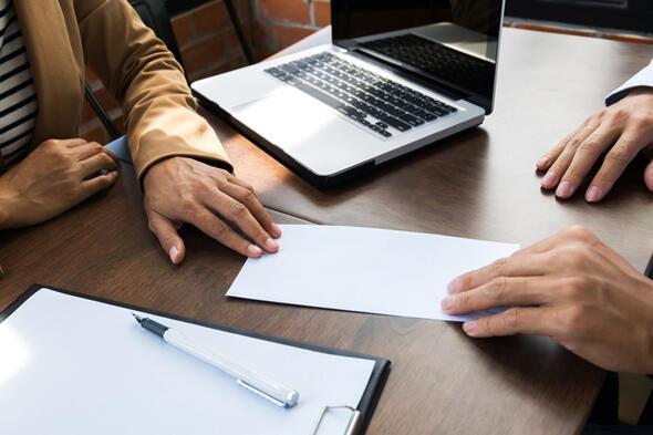 5- Sr. Yazlm Gelitirici    Mutluluk Puan: 3.454