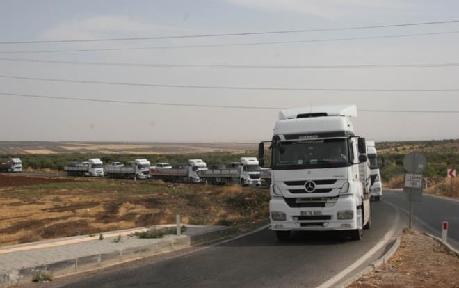 Suriye Ge�ici H�k�meti'ne ba�l� Suriye Milli Ordusu (SMO) �zel Kuvvetler askerlerinin Bar�� P�nar� Harekat�'na kat�lmak �zere Kilis �zerinden �anl�urfa?ya ge�i�leri s�r�yor.