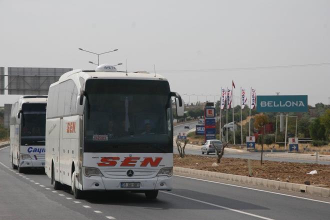 Suriye Ge�ici H�k�meti'ne ba�l� Suriye Milli Ordusu (SMO) �zel Kuvvetler askerleri Bar�� P�nar� Harekat�'na kat�lmak �zere Kilis �zerinden �anl�urfa?ya hareket etti.