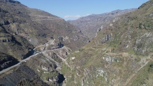 Ordu Bykehir Belediye Bakan Hilmi Gler, 2020 ylnda Karadeniz-Akdeniz Otoyolu Projesi?nin tamamlanmasyla, Akdeniz ve  Anadolu Blgesi?nden rnlerin Ordu?ya ulatrlacan, nye Liman'nda kuracaklar konteyner liman ile Karadeniz lkelerine ihracat yaplacan syledi.