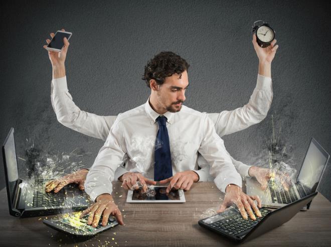 Bu duygusal belirtilerin ruhsal duruma ve dolaysyla kilo verme srecine olumsuz etkilerini en aza indirmek iin i faktrlerinin mutlaka gz nne alnmas gerektiine dikkat eken Merve z, gerekli durumlarda bir uzmandan da destek alnmas yarar saladnn altn izdi.