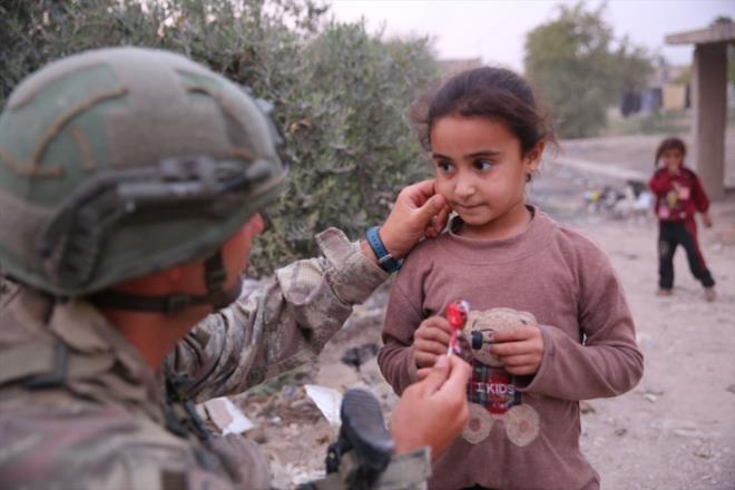 Ky sakinlerinden Hammud Ahmed, AA muhabirine yapt aklamada, Bar Pnar Harekat'nn kendilerine zgrlk getirdiini syledi.