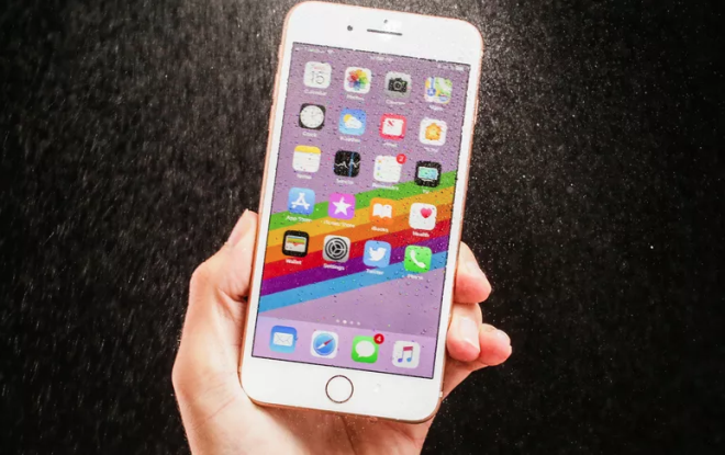 iPhone kullanclar, bu hata sayesinde Google Fotoraflar'a herhangi bir cret demiyor ve fotoraflarn orijinal boyutlarnda saklayabiliyor.