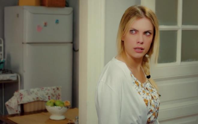 FOX'un bol entrika, ihanet ve ihtiras dolu dizisi Yasak Elma'dan kt haber geldi dizi bu sezon sonunu bile grmeden erken final yapacak. Medya kulislerinde dolaan son bombaya gre yapmclar oktan baka diziyle anlat bile.