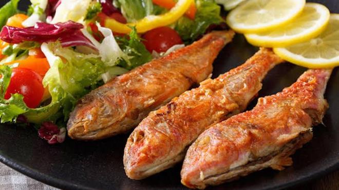 Eyll aynda hangi balk yenilir:<br> Kl ve sardalya balklar hala lezzetldr. Lfer, kolyoz, izmarit, barbun, inekop, ipura, uskumru, kl ve krlang eyll aynda da ok bol avlanr.