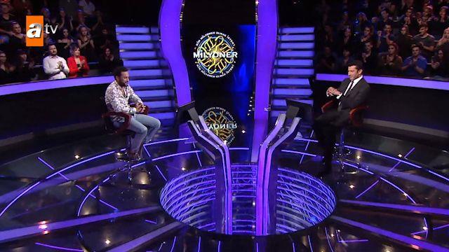 Kenan mirzalolu'nun sunduu fenomen bilgi yarmas Kim Milyoner Olmak ster yarma program yine birbirinden ilgin sorularla izleyicileri ekran bana kilitledi. Dn gece yaynlanan yeni blmde ise en dikkat ekici sorulardan bir tanesi Kemal Sunal sorusuydu.