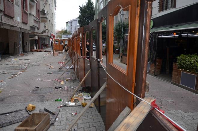 Avclar Belediyesi mar ve ehircilik Mdr Suat Ektiren, ar hasarl binalarn teknik olarak glendirilemeyeceini, 20 yl sonra ge de olsa ykm kararnn uygulamaya konulduunu syledi.