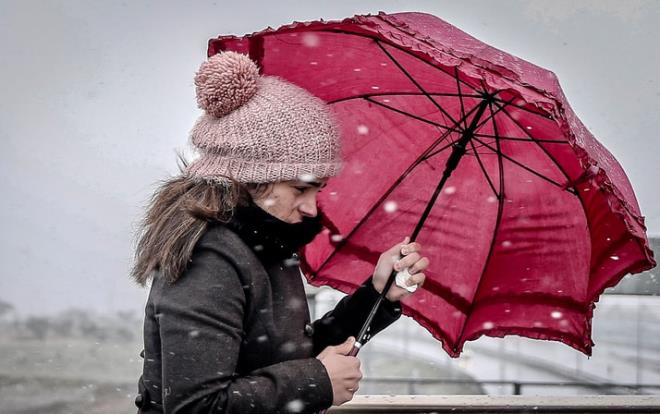STANBUL ve Ankara'da scaklk gece 0 derecelere kadar decek, baz illerde 20 santime varan kar ya grlecek. Haftaya ise pastrma scaklar var. Meteorolojinin son hava durumu tahmini yle: