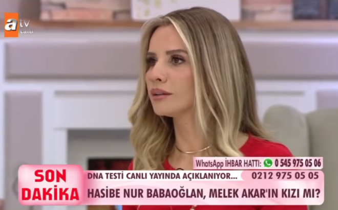 Farkl muamele grrsnz: Dosyada gizlilik karar bulunmamasna ramen duruma salonunda bulunan gazeteciyi dar kartan koruma, ?Duruma salonuna girerseniz farkl muamele grrsnz? eklinde konutu.