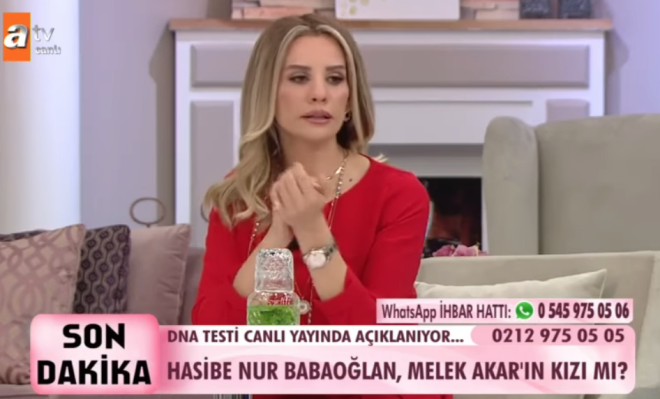 Hasibe Nur yasa d evlatlk: "Yllar sonra ocuunun yaadn ve nerede olduunu bilmediini renen Melek A., programma katld. Hasibe Nur'un yaknlar da program arayarak onun yasa d evlatlk bir ocuk olduunu ifade ettiler."