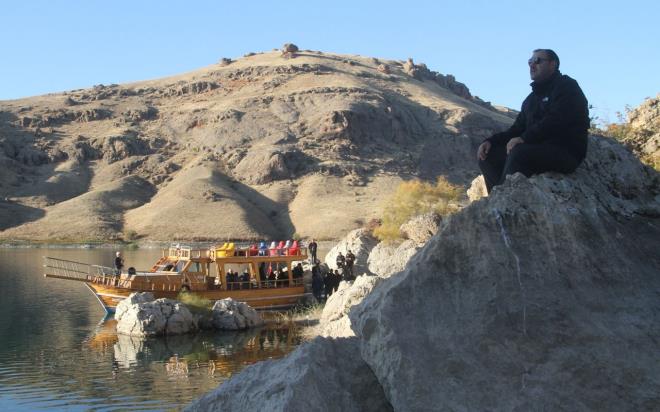 Bugn ilimize gelen misafirlerimizi buralar gezdirerek tantma frsat elde ettik. nallah buralar ok iyi tantarak Trkiye gndemine drp ilimizi turizm noktasnda ok daha iyi yerlere getireceimizi dnyoruz" ifadelerini kulland.