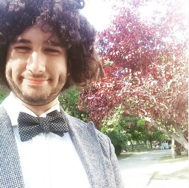 Peki, Arda Ayten'in takipisine syledii Nematod nedir?  <br>  Nematodlar yeryznde ok fazla sayda bulunan ok hcreli hayvanlardr. Bir avu toprakta binlerce mikroskobik solucan, bcek, hayvan bulunur ya da bitkilerin birou parazitleri ierir. Serbest canl trlerinin bakteriler, mantarlar, nematodlar ve dier yem nematodlar da dahil olmak zere henz karlalan trlerinin byk bir ksm, biyolojik olarak yeterince anlalamamtr. Filumundan Nemata snflandrlan yaklak 20.000 tanml tr vardr.