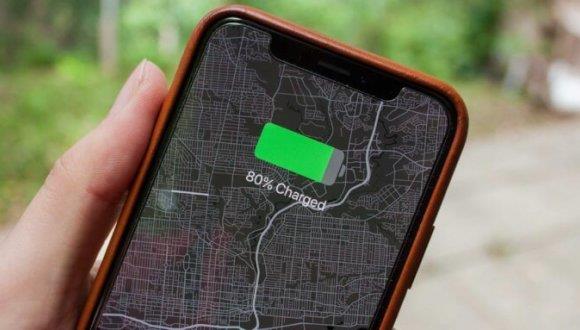 Son zamanlarda sorunlar ile bouan iOS 13, arj tketimi konusunda da istenen performans salayamyor. Peki yeni gelen gncelleme ile dk g modu nasl alr sorusunun cevab deiti mi?