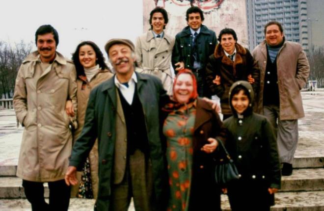 Sonrasnda Kemal Sunal ve Oya Aydoan ile birlikte Neeli Gnler ve Yz Numaral Adam filmlerinde rol ald.