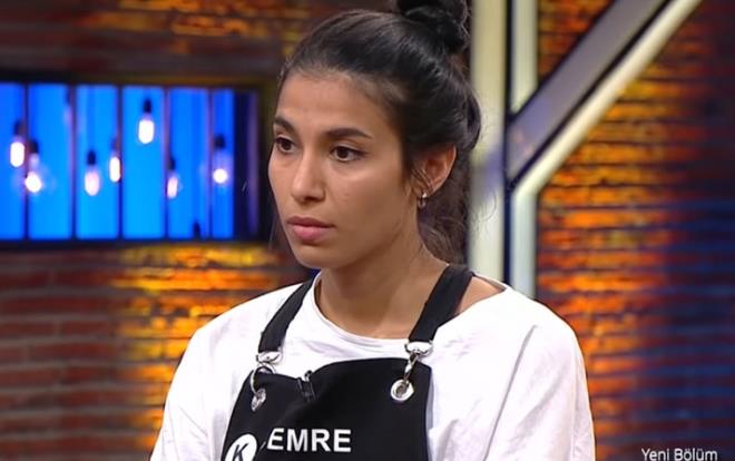 Masterchef Trkiye'nin sevilen yarmaclarndan Cemre Uyank'n programdan diskalifiye edildii iddias gndeme bomba gibi dt.