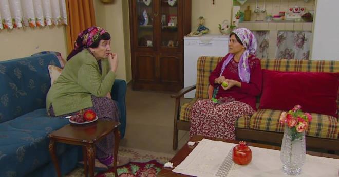 Trkiye tarafndan ocuklar Duymasn dizinde canlandrd Emine karakteri ile tannan oyuncu Ayrlsak da Beraberiz, ocuklar Duymasn, ocuklar Ne Olacak, Gnl, Ate ve Barut, Sevgili Dmanm adl yapmlarda rol almtr.