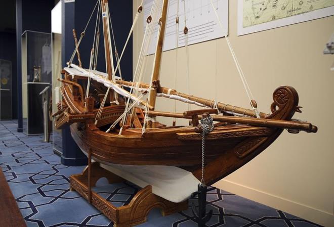 Mze, toplam 570 alet, cihaz kopyalar, maket ve model koleksiyonu ile alannda Trkiye'de ilk. Astronomi, saat teknolojisi, denizcilik, sava teknolojisi ve tp blmlerinin bulunduu mzede, madenler, fizik, matematik-geometri, ehircilik ve mimari, optik, kimya ve son olarak da corafya ile ilgili harita ve eitli harita izimlerinin sergilendii blm bulunuyor.