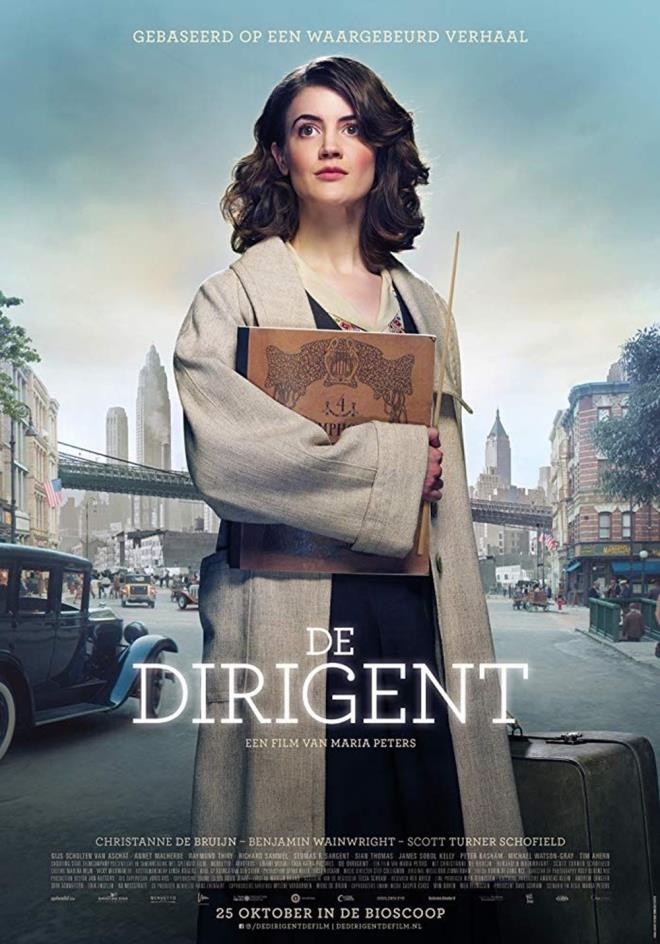 Bir Kad�n Zaferi / De dirigent  <br>  Hollandal� bir aileye evlatl�k verildi. Kula�� �ok iyiydi. Piyano dersleri almaya ba�lad� ta ki ��retmeni onu taciz edinceye kadar. Y�lmad�. Berlin Filarmoni Orkestras�?n� y�neten ilk kad�n oldu. ABD?deki �al��malar� nedeniyle "Kolorado'lu Emektar Kad�nlar �eref Listesi"ne girdi. Bir kad�n hikayesi, bir kad�n y�netmenin elinden anlat�l�yor. Antonia Louisa Brico'nun �ok sevdi�i m�zikle kurdu�u cinsiyetsiz ili�kisi, erkeklerin hakim oldu�u o k���k d�nyaya tabi ki yabanc� geliyor. 1900?lerin ba��nda orkestra �efli�i yapabilen kad�n�n varl��� bug�n bir hayal gibi geliyor. �zledi�iniz orkestralar� d���n�n... Neyse ki bir �eyin bir kere bile olmas�, var oldu�u ger�e�ini de�i�tirmiyor. Maria Peters?�n yaz�p y�netti�i filmde sanat��ya Christanne de Bruijn hayat veriyor.