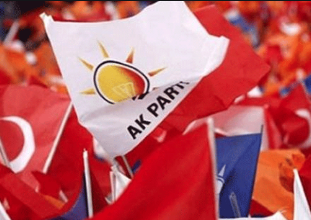 AK Parti y�kseli�te<br>    -Eyl�l 2019 oy oran� 33,2 Karars�zlar�n oyu da��t�ld���nda: 40,2<br>    -Ekim 2019 oy oran�: 35,2 Karars�zlar�n oyu da��t�ld���nda: 43,2