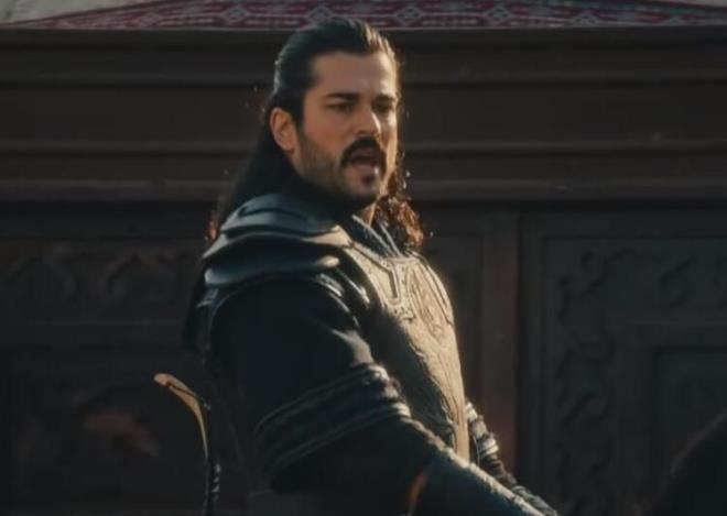 adrlarn zeminleri el dokuma Trkmen kilim ve hallaryla dendi. adrlarda kullanlan kilim ve hallar da Trkmenistan?da dokuma tezgahlarnda projeye zel olarak dokundu.