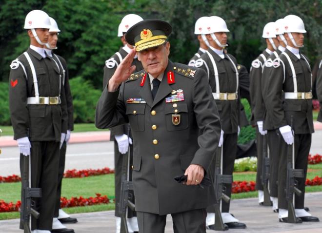 2018 ylnda meslekten ihra edildikten sonra FET soruturmas kapsamnda gzaltna alnan eski cumhuriyet savcs Sarkaya, "silahl terr rgtne ye olmak" suundan tutuklanmt.