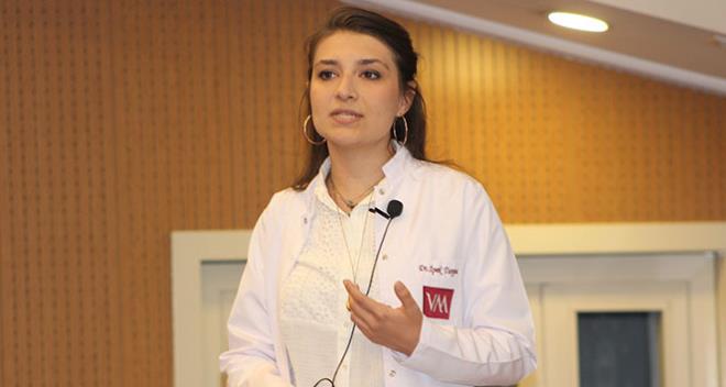 Salkl diler iin doru fralama teknikleri nem tayor. Di frasnn slatlmadan kullanlmas gerektii uyarsnda bulunan Di Hekimi pek Turgut, macun miktar iin de ?pirin? rneini verdi.