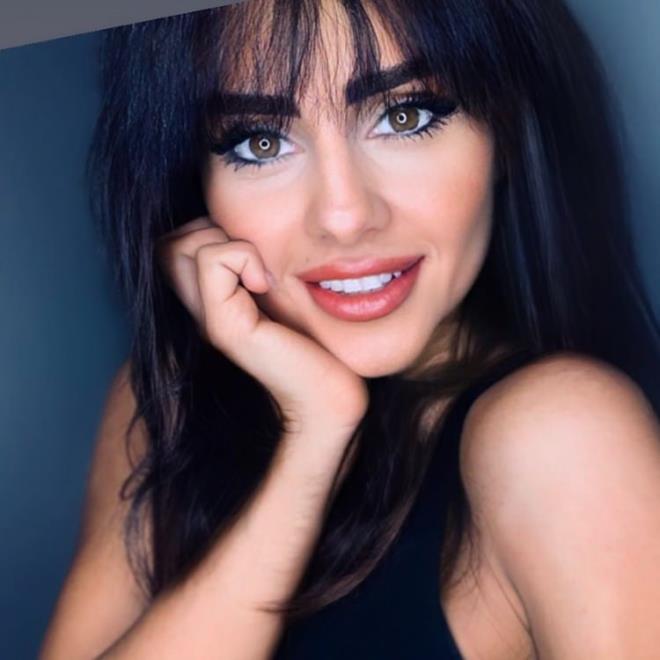 Sosyal medya hesabndan yapt paylamlarla eski halinden eser kalmayan Gnel'in hayranlarndna bazlar beense de bazlar abartna dair yorumlarda bulundu.