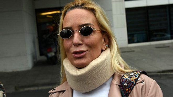 nl sunucu, vertigo (ba dnmesi) hastalndan dolay dme tehlikesine karn boyunluk kullanmaya baladn syledi. Tmer, "Dengemi bulamyorum. nlem amal taktm" dedi.