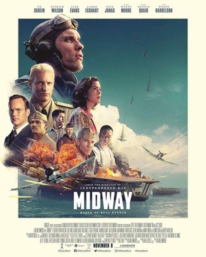 Midway  <br>  Hem tarihi filmler eken, hem de bilim kurgu trnde birok filme imza atan ynetmen Roland Emmerich efsane bir oyuncu kadrosunu gerek bir hikaye etrafnda buluturuyor. Ed Skrein, Patrick Wilson, Luke Evans, Woody Harrelson, Aaron Eckhart, Nick Jonas, Mandy Moore, Darren Criss, Dennis Quaid ve Alexander Ludwig?in rol ald film, Pasifik Cephesi?nde II. Dnya Sava?nn seyrini deitiren Midway Muharebesi?ni anlatyor. Film Pearl Harbor?dan ksa bir sre sonra Amerikan Donanmas ve Japon mparatorluk Deniz Kuvvetleri?nin kar karya geldii Midway Sava?n bolca grsel efektle mercek altna alyor.