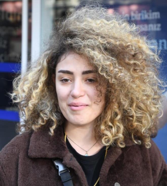 brahim Tatlses?in kz Dilan tak Tatlses, Levent Drter?le tekrar bartklarn ve evlenmek istediklerini syledi. Nianta?ndaki grntlenen arkc, babas brahim Tatlses?in henz sevgilisi Drter?le tanmadn aklad: