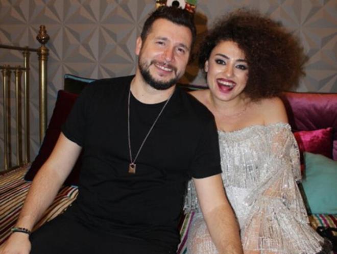 Roma?ya gidecektik ua kardk    Sevgilisi Drter?in kendisini srpriz yapmak iin Roma?ya uak bileti aldn aklayan Dilan tak Tatlses, szlerini yle srdrd:?Bugn doum gnm, Levent sa olsun srpriz yapmak iin Roma?ya uak bileti ald ama biz ua kardk benim yzmden. Bileti yarna erteledik, biraz fark kt.?