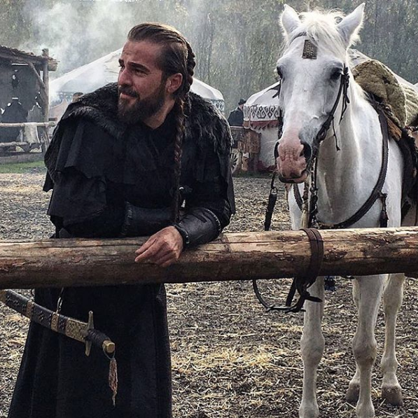 TV 100?den Birsen Altunta?n haberine gre, reyting kurban olan Kurun dizisinin ardndan Dzyatan, televizyona ara verecek.