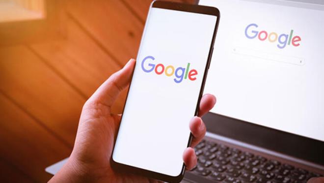 Bilgisayarnzda veya dier cihazlarnzda ak olan Google Chrome sekmelerini grn<br>  Google Chrome'da hangi cihazdan oturum aarsanz an dier cihazlardaki sekmeleri grebilirsiniz. Telefonunuzda bulunan Chrome uygulamas ile bilgisayarnzda atnz sekmeleri grntlemek iin menden "Son sekmeler" seeneine gitmeniz yeterli.