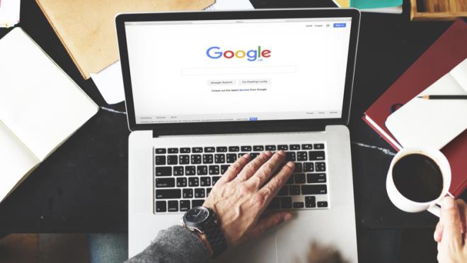 Yln Arama Trendleri 2019'un Trkiye'de be farkl kategoriden oluan ykselen arama trendleri listelerinin ilk sralarnda Genel kategoride 'stanbul Seim Sonular', 'Gelecee Nefes' ve ?Deprem? simler kategorisinde Emine Bulut, Yemek kategorisinde 'Revani', Diziler kategorisinde 'Mucize Doktor', arklar kategorisindeyse Reynmen'den 'Derdim Olsun' yer ald.<br>  2019 ylnda en ok aranan Dizilerkategorisindeen bata yer alan 'Mucize Doktor'u srasyla 'Zalim stanbul've 'Her Yerde Sen'takip etti. Neredeyse tamamn yerli dizilerin oluturduu listedeki tek uluslararas yapm ise drdnc sradaki 'Game of Thrones'oldu.<br>  2019'un lezzet trendleri hakknda ipular ierenYemekkategorisinde televizyonlardaki yemek programlarnn etkisi de gzlemlenebiliyor. Bu yl listenin ilk sralarndaRevani, Kestane, Limonata, StlaveKapuskayer ald.<br>  Reynmen'in'Derdim Olsun',aner'in'Susamam', Fatih Bulut'un'ok Sevdim Yalan Oldu ve Norm Ender'in'Mekann Sahibi'adl almalar da bu yln en ok aranan arklar arasnda bulunuyor.