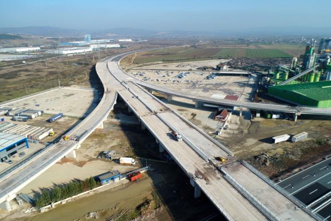 Otoyolun Yavuz Sultan Selim Kprs'n de kapsayan 148 kilometrelik kesimi 26 Austos 2016?da alrken, yapm almalarnn 2016'da balad dier kesimlerde bugne kadar toplam 108,4 kilometre otoyol hizmete ald.