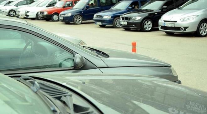 Yedek anahtar, kitapklar mevcuttur  <br>  Bu ilanlarn sahipleri arabalaryla ilgilenir. Hatta yedek anahtarn hi kullanmam olabilirler. Favorilere eklenmelidir.