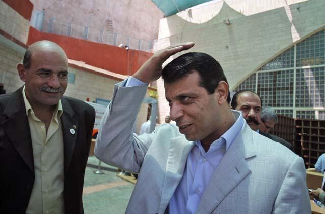 Peki krmz kategoriye alnan Muhammed Dahlan kimdir? Nasl tannr ve neden krmz listeye alnd? Muhammed Dahlan'n su dosyas olduka kabark. Dnyada dnm noktas olan bir ok tarihi olayda ismi geiyor. Daha nce Sleyman Soylu Dahlan hakknda olduka kapsaml bir aratrma yaptklarn dile getirmiti.