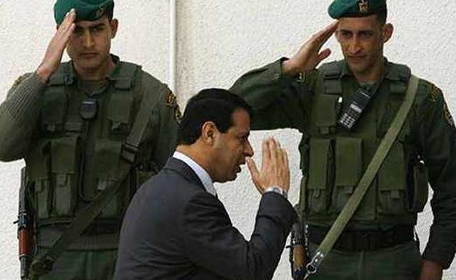 15 Temmuz?un zerinden fazla bir zaman gememiti ki, kresel ebekenin Arap corafyasndaki aya deifre oldu. Middle East Eye Genel Yayn Ynetmeni David Hearst, 29 Temmuz 2016?da Muhammed Dahlan?n darbe ncesi terrist F. Glen?e para yardm yaptn yazd. Dahlan ise iddialar reddederek David Hearst?e dava aarak kendisini temize karmaya alyordu.