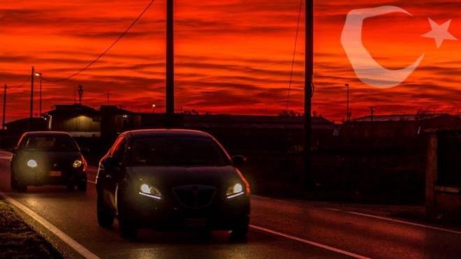 Yurt d balantl Trk startup ve TOGG mhendislerinin birlikte gelitirdikleri, TOGG'un akll aracn adeta zel bir asistan haline getiren bu yeni platformla otomobil, internete bal tm akll cihazlarla iletiime geip balant teknolojileriyle akll yaamn merkezine yerleiyor.