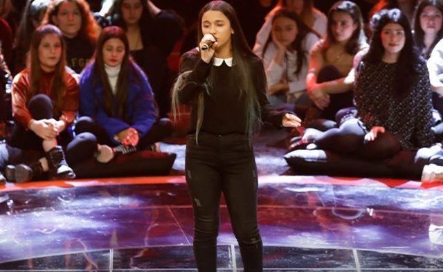 O Ses Trkiye sahnesinde performansn sergileyen Zeliha Kendirci, Duyanlara Duymayanlara arksn seslendirdi. Zeliha Kendirci, performansyla Seda Sayan ve Murat Boz'u dndrmeyi baard.