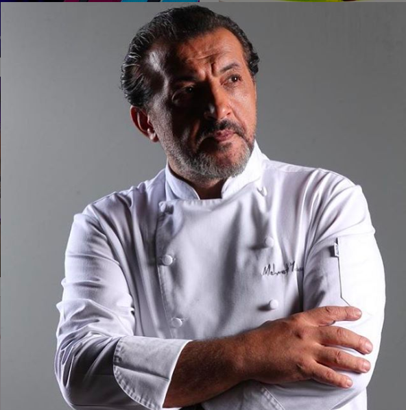 Mehmet ef'i yarmada her ne kadar sert baklar ile grsek de aslnda gerek hayatta bambaka biri. Bir kz bir erkek ocuk babas olan 45 yandaki Mehmet ef aslen Bolulu.