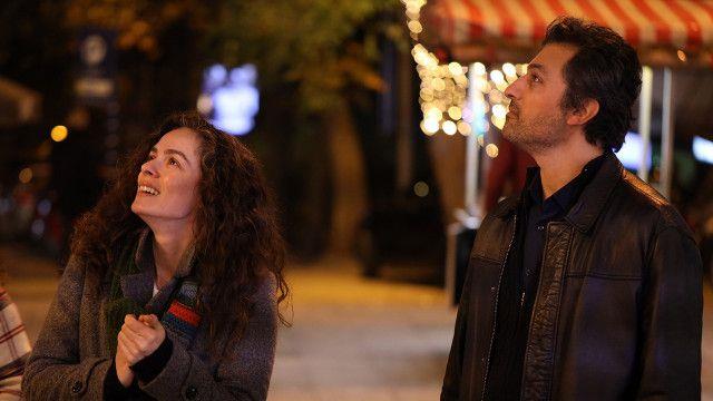 Kadn'n 77. blm izleyenler ise ok oldu. Patlayan silah seyirciyi ikiye bld.