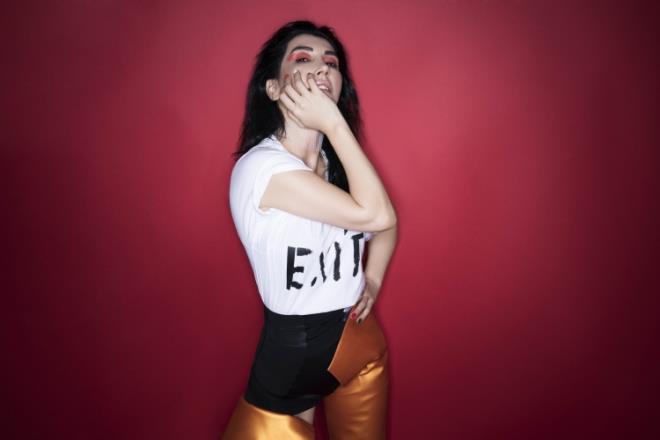 4) HANDE YENER - POP MZK DNYASI / POP - RAP MZK REKABET