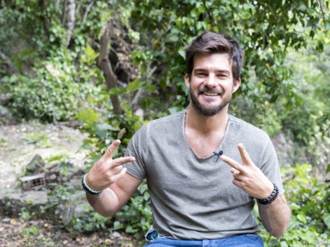 Bu cevaba sinirlenen Hatipolu, Say'n sorusunu iyi niyetli bulmadn syledi. nl piyanist ise Hatipolu'na 'ajitasyon yapma' diyerek karlk verdi.